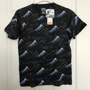 NWT UNIQLO UT HOKUSAI BLUE Men's Waves T Shirt S Japanese
